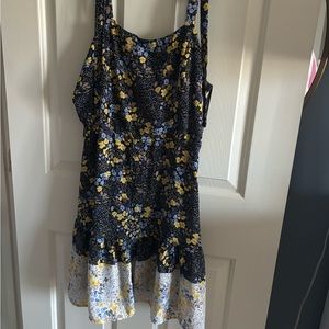 Summer dress with the cutest bows on top